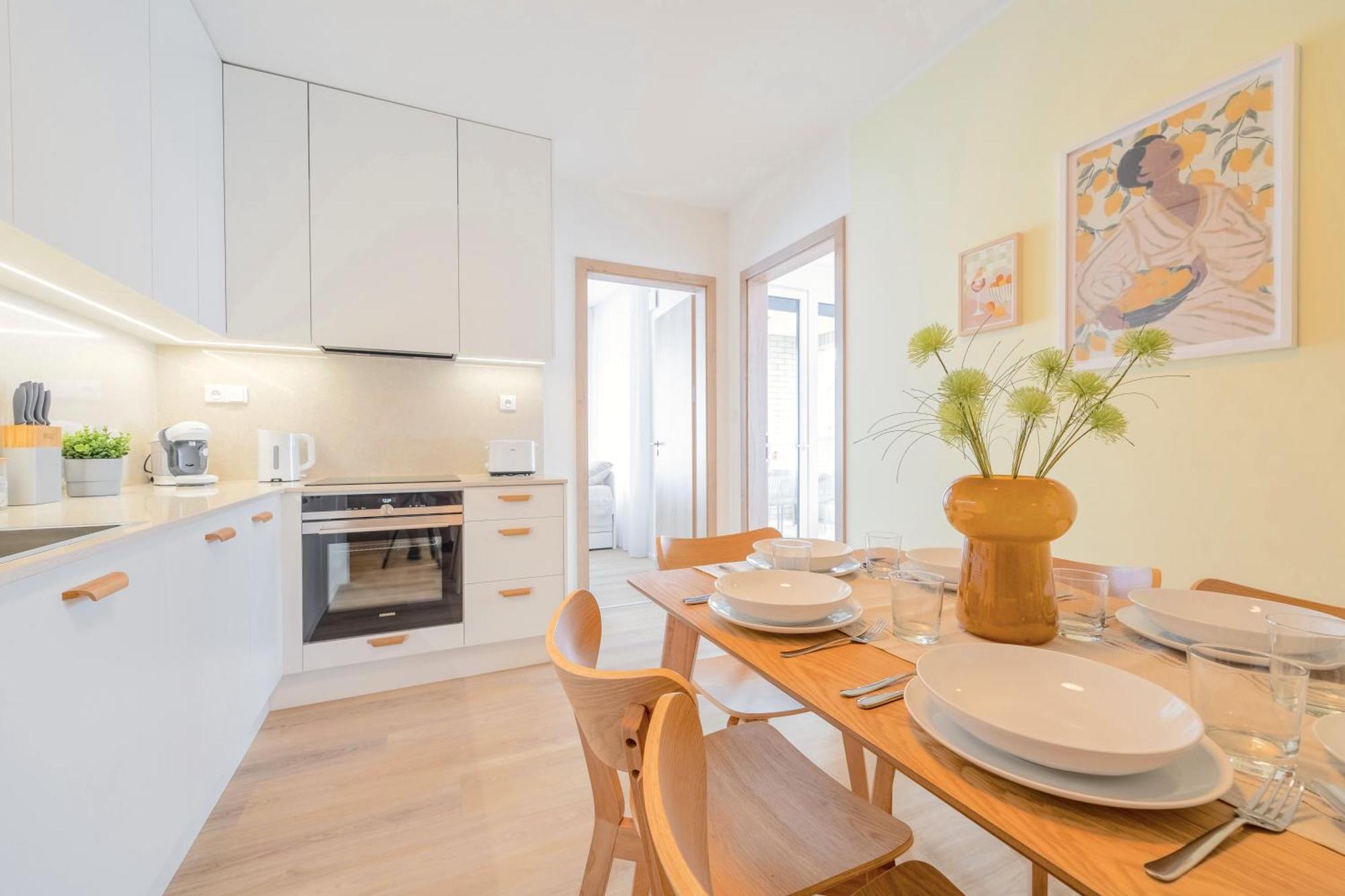 Ferienwohnung Bright 2Br - 5Th Floor, Balcony, Free Parking By Gravity Prag Exterior foto