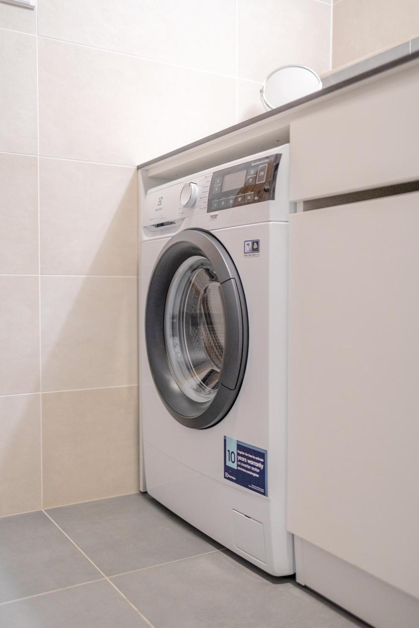 Ferienwohnung Bright 2Br - 5Th Floor, Balcony, Free Parking By Gravity Prag Exterior foto
